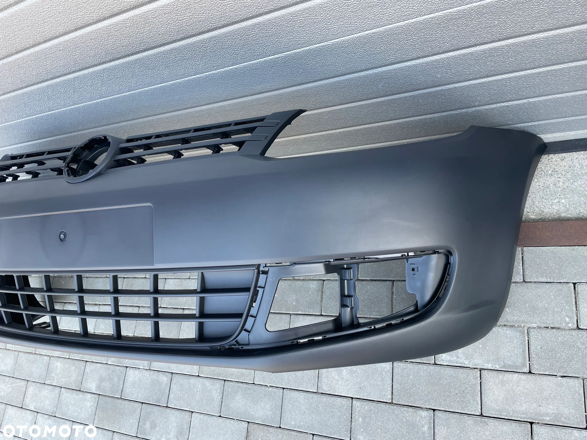 ZDERZAK PRZEDNI VW CADDY III  2010-2015 - NOWY CZARNY - 2