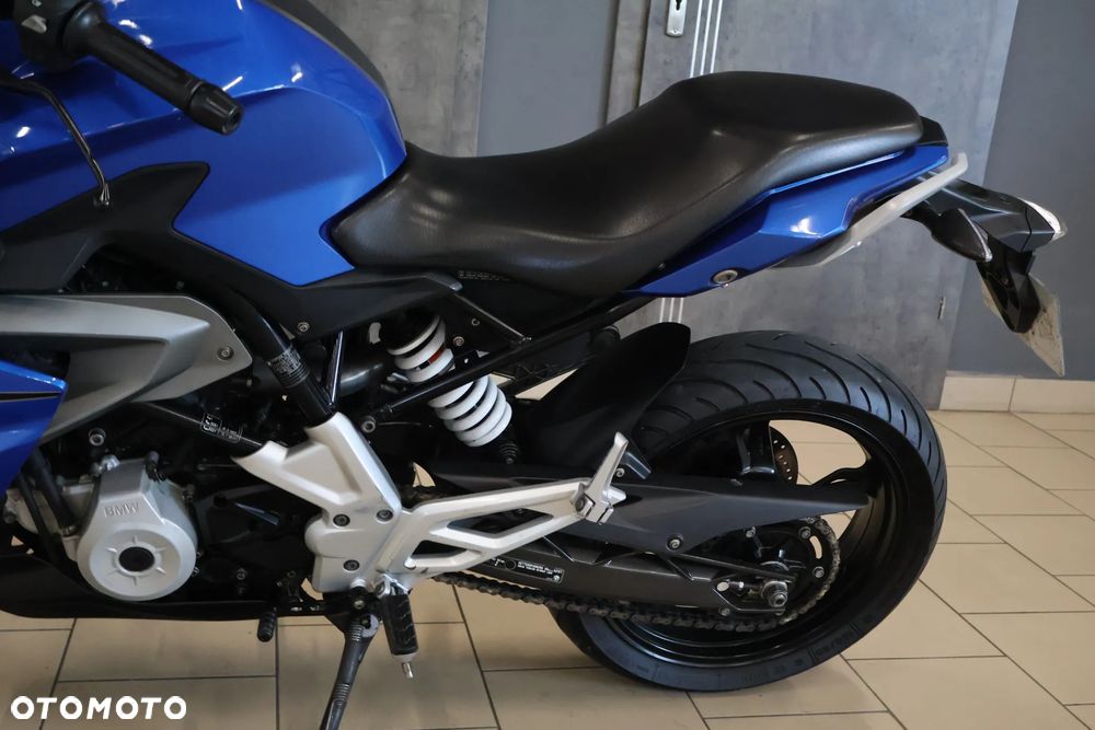 BMW G - 19