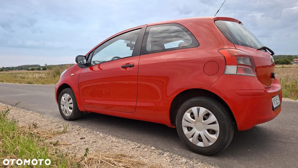 Toyota Yaris 1.0 Terra A/C - 3