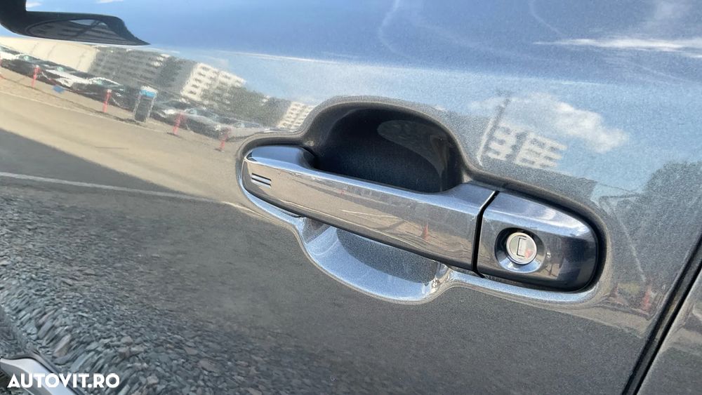 Toyota C-HR 1.8 HSD 122 CP 4x2 CVT Core - 12