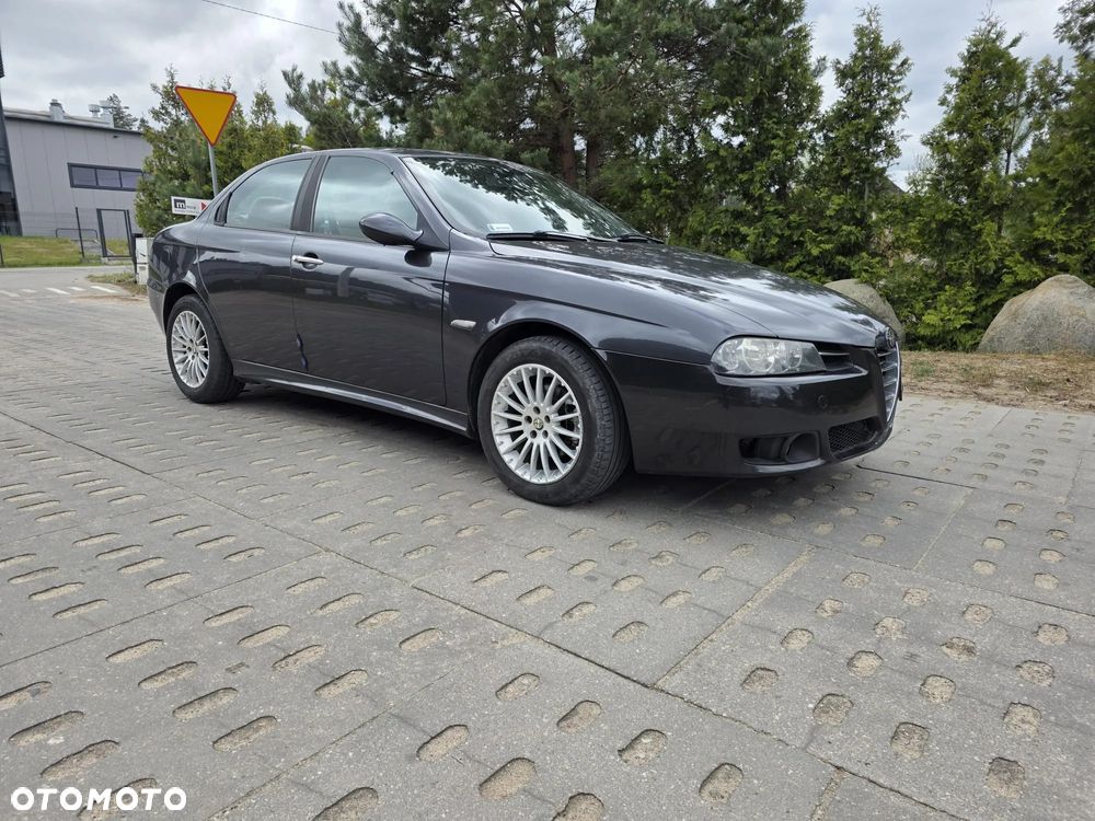 Alfa Romeo 156 1.9 JTD Distinctive - 4
