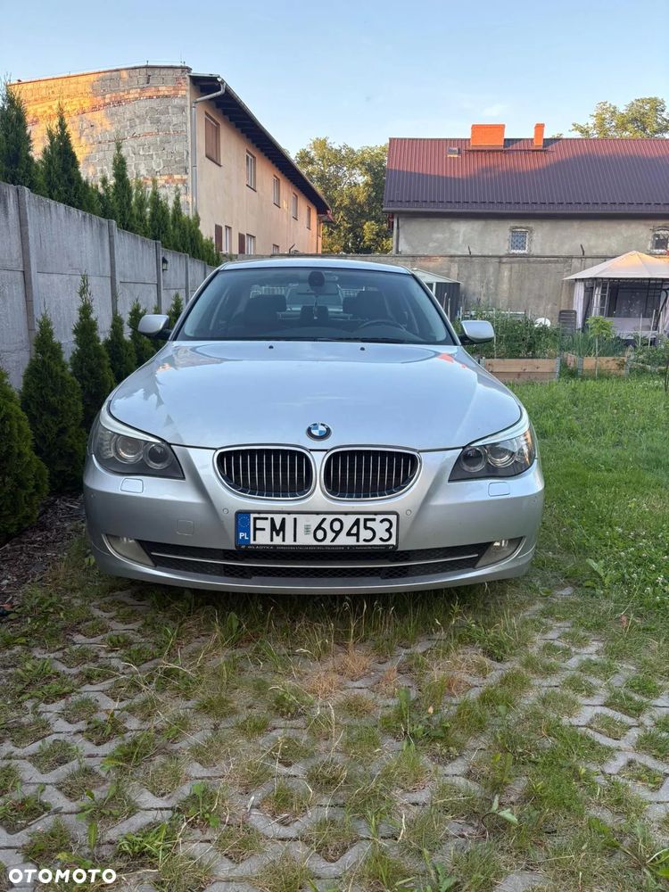 BMW Seria 5 523i Edition Exclusive - 1