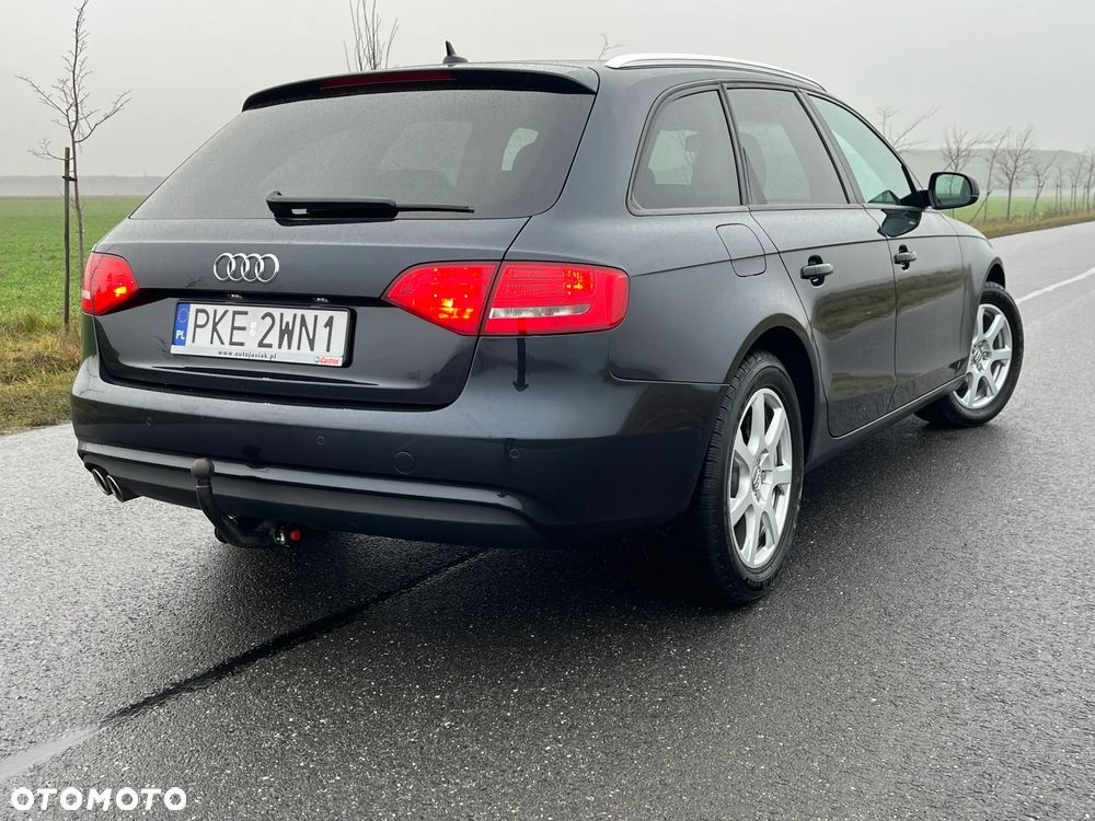 Audi A4 Avant 2.0 TDI DPF multitronic Ambiente - 8