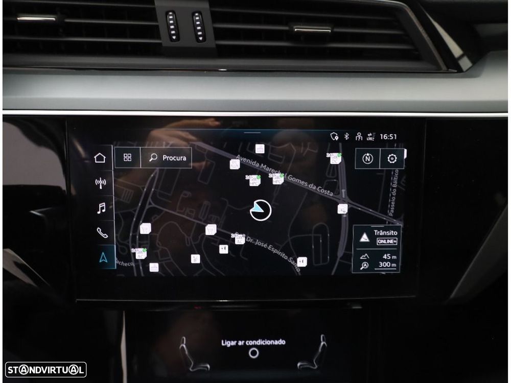 Audi Q8 e-Tron 55 quattro Advanced - 29