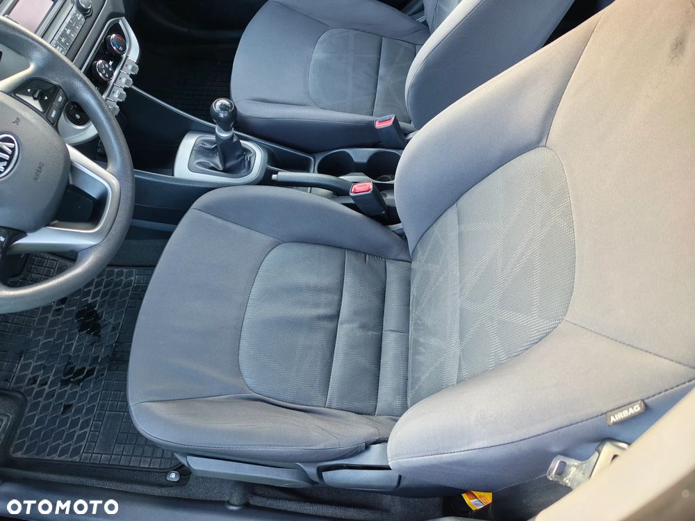 Kia Rio 1.2 Edition 7 - 14