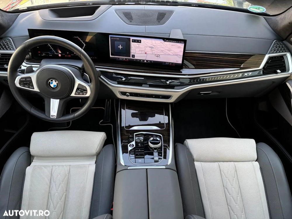 BMW X7 xDrive40i AT MHEV - 12