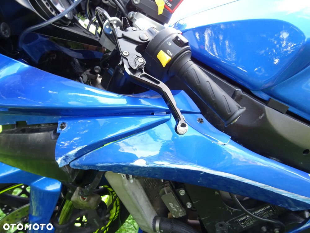 Suzuki GSX-R - 15