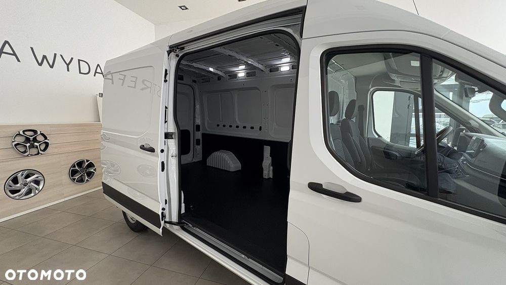 Maxus Deliver 9 - 7