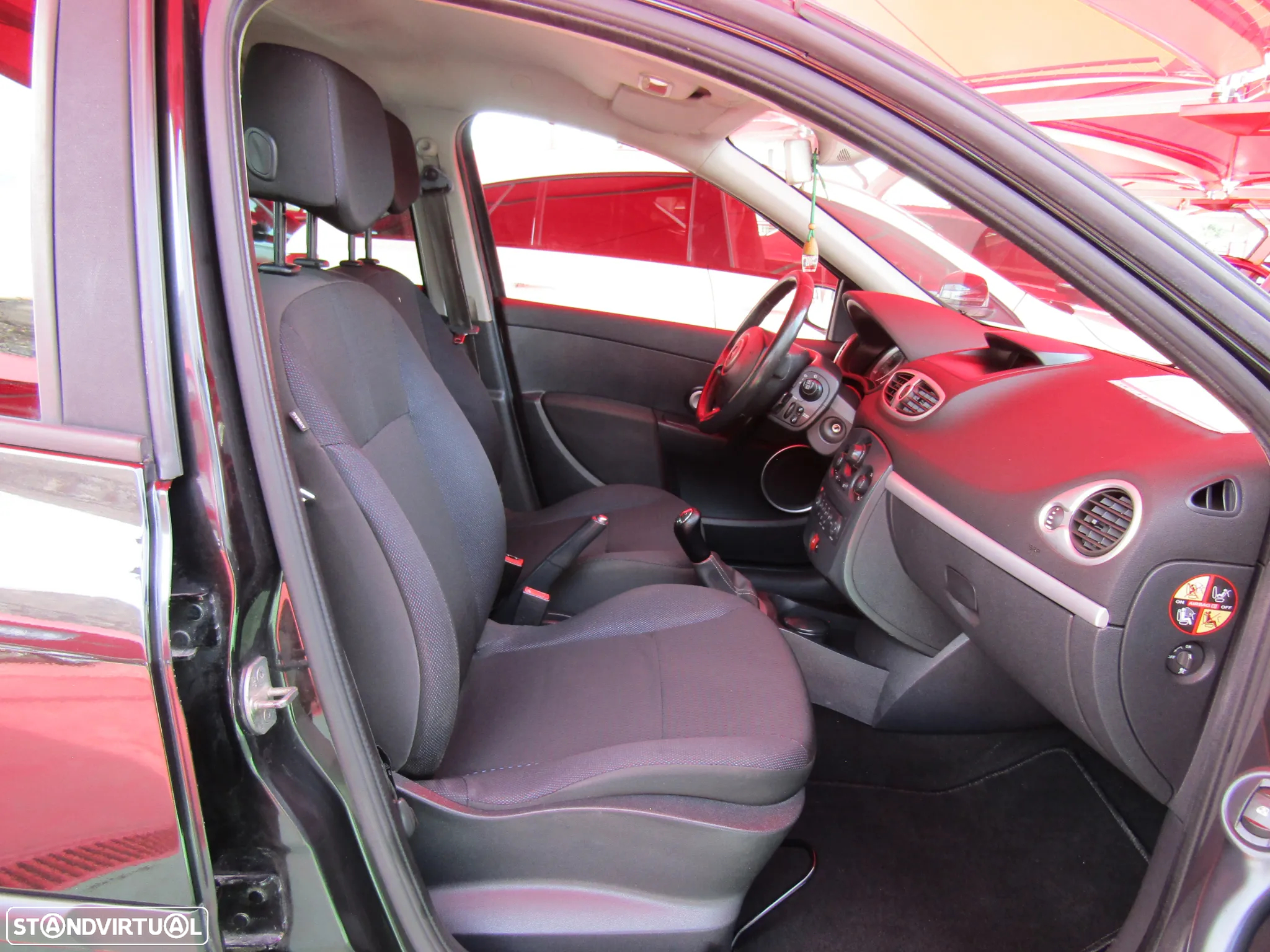 Renault Clio Break 1.2 TCE Dynamique S - 13
