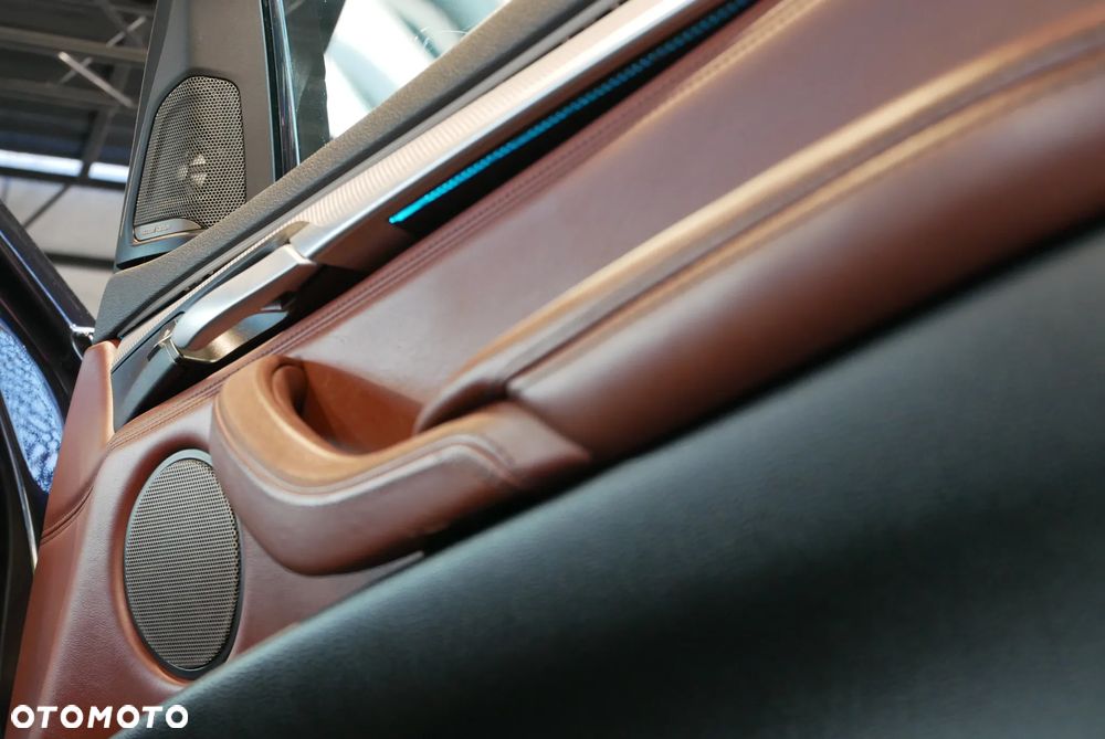 BMW X6 - 32