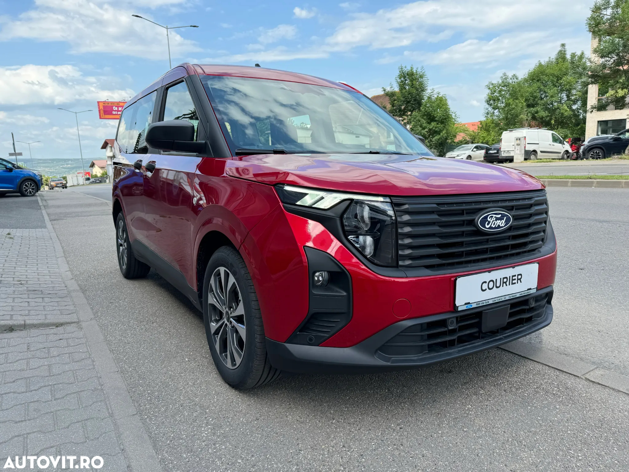 Ford Tourneo Courier 1.0 EcoBoost Trend - 5