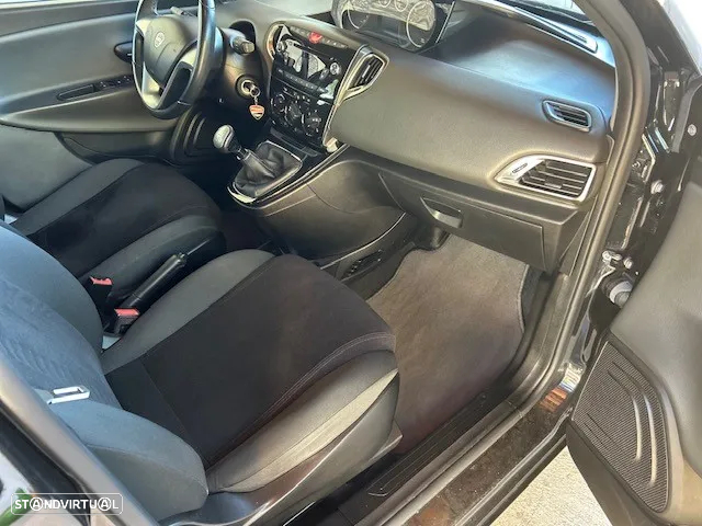 Lancia Ypsilon 1.3 M-jet S&S Gold - 11