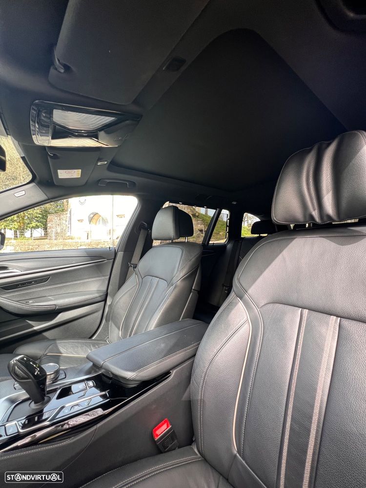 BMW 530 e Pack Desportivo M - 41