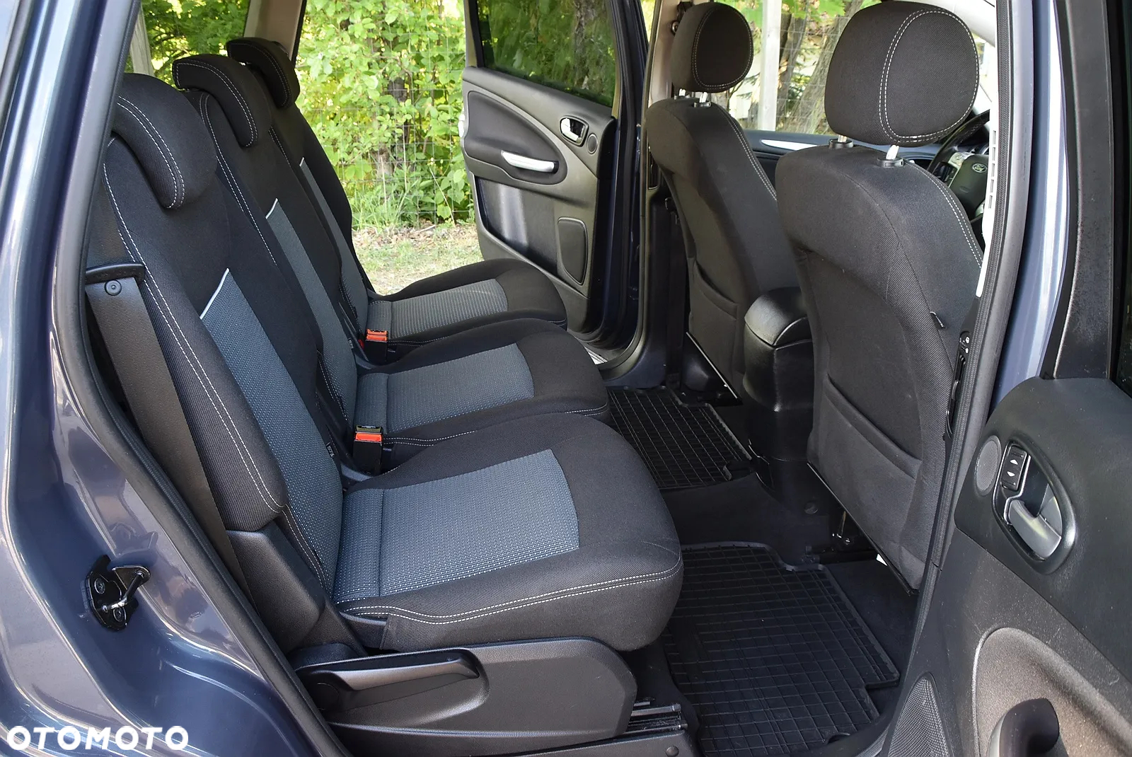 Ford S-Max - 21