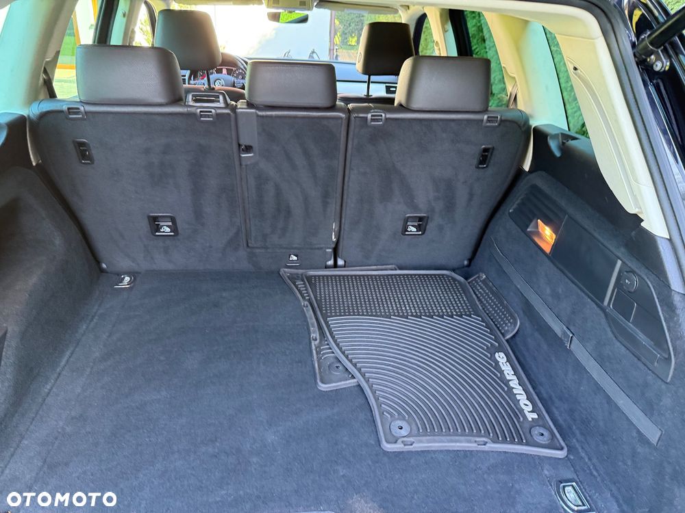Volkswagen Touareg - 15