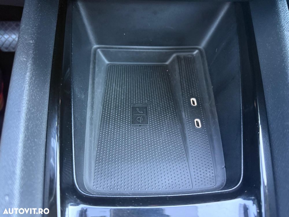 Skoda Octavia 2.0 TDI DSG Premium Edition - 27