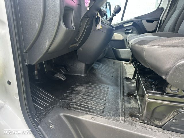 Renault MASTER CAB.DUPLA 7 LUGARES 125 CV - 16