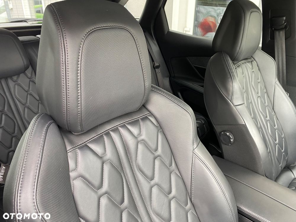 Peugeot 3008 1.6 PureTech Hybrid PHEV Allure Pack S&S EAT8 - 24