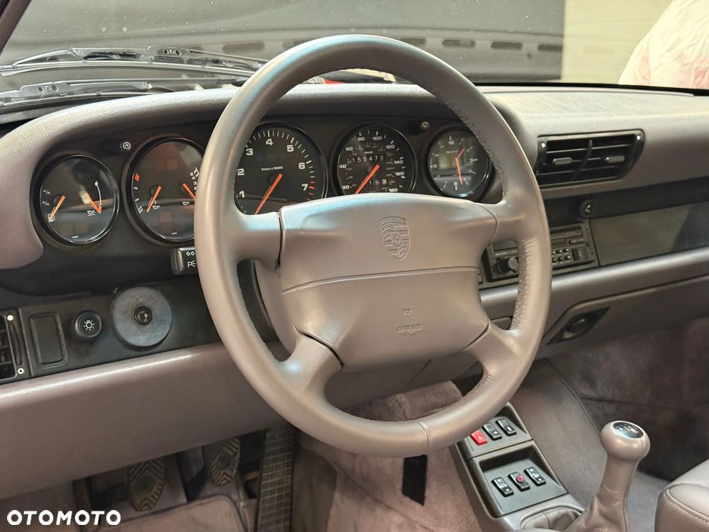 Porsche 911 Carrera - 8