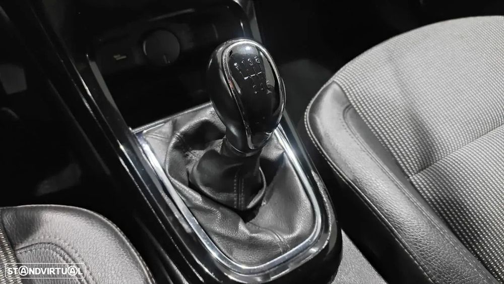 Opel Astra Sports Tourer - 37