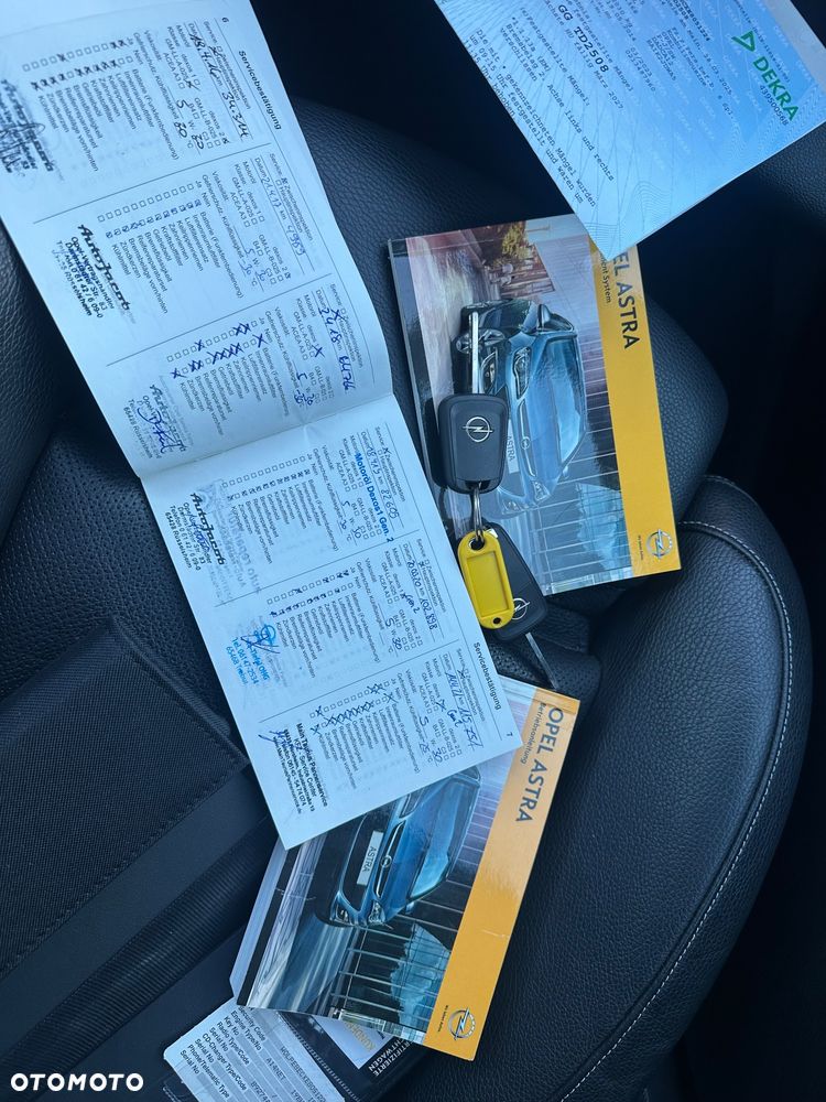 Opel Astra 1.4 Turbo Cosmo - 34