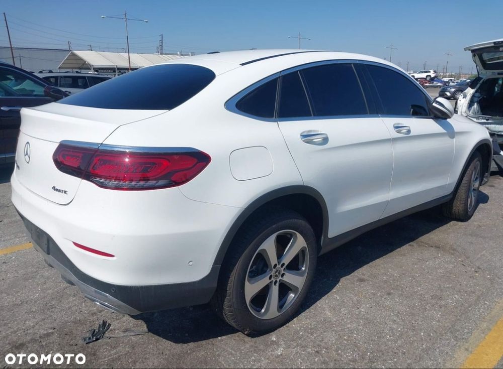 Mercedes-Benz GLC - 9