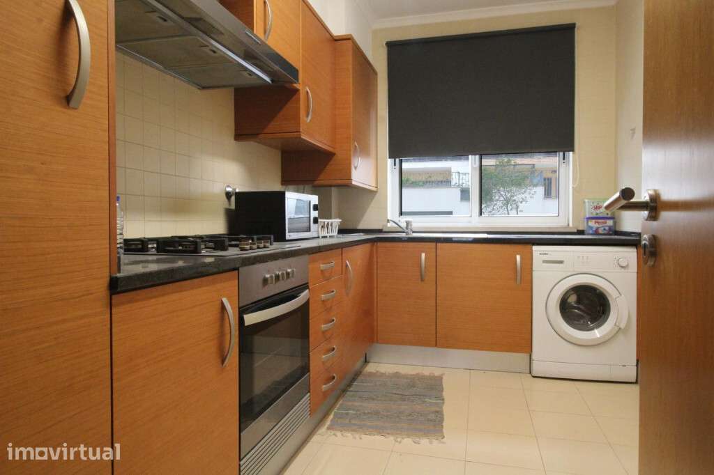 Apartamento T1 com lugar de garagem em zona da Solum - Grande imagem: 3/6
