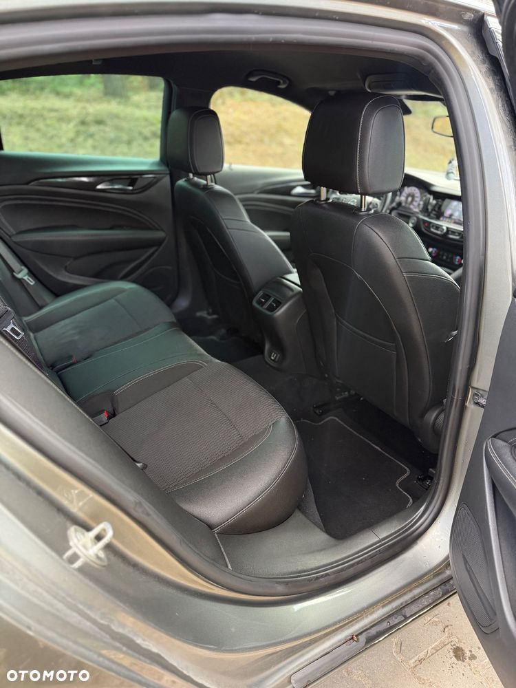 Opel Insignia CT 2.0 CDTI - 12