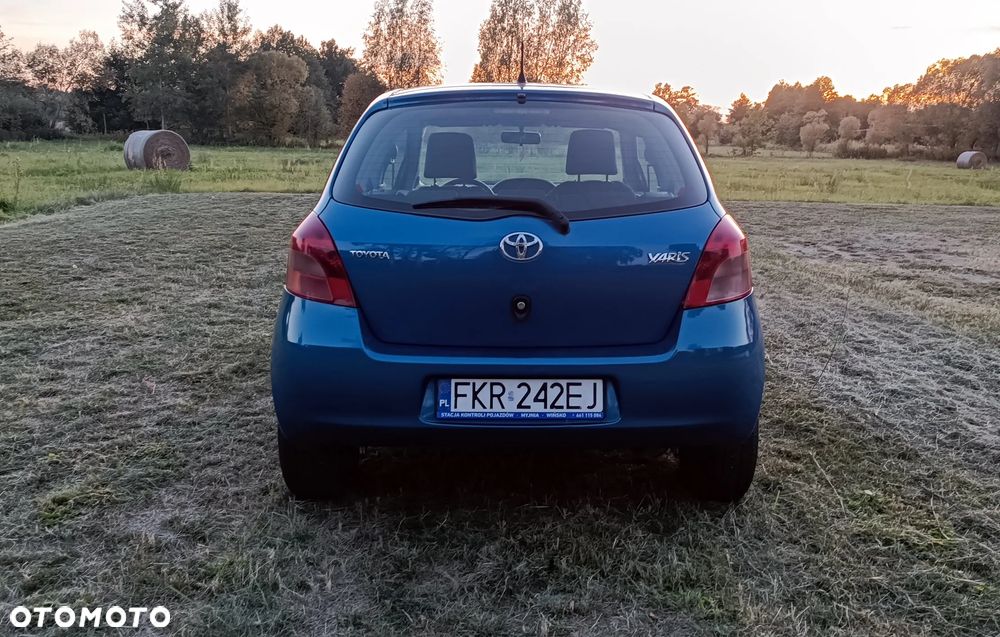 Toyota Yaris - 5