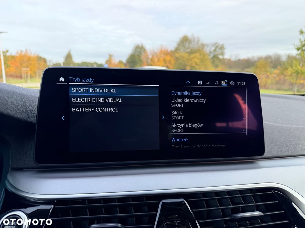 BMW Seria 5 530e Luxury Line - 26