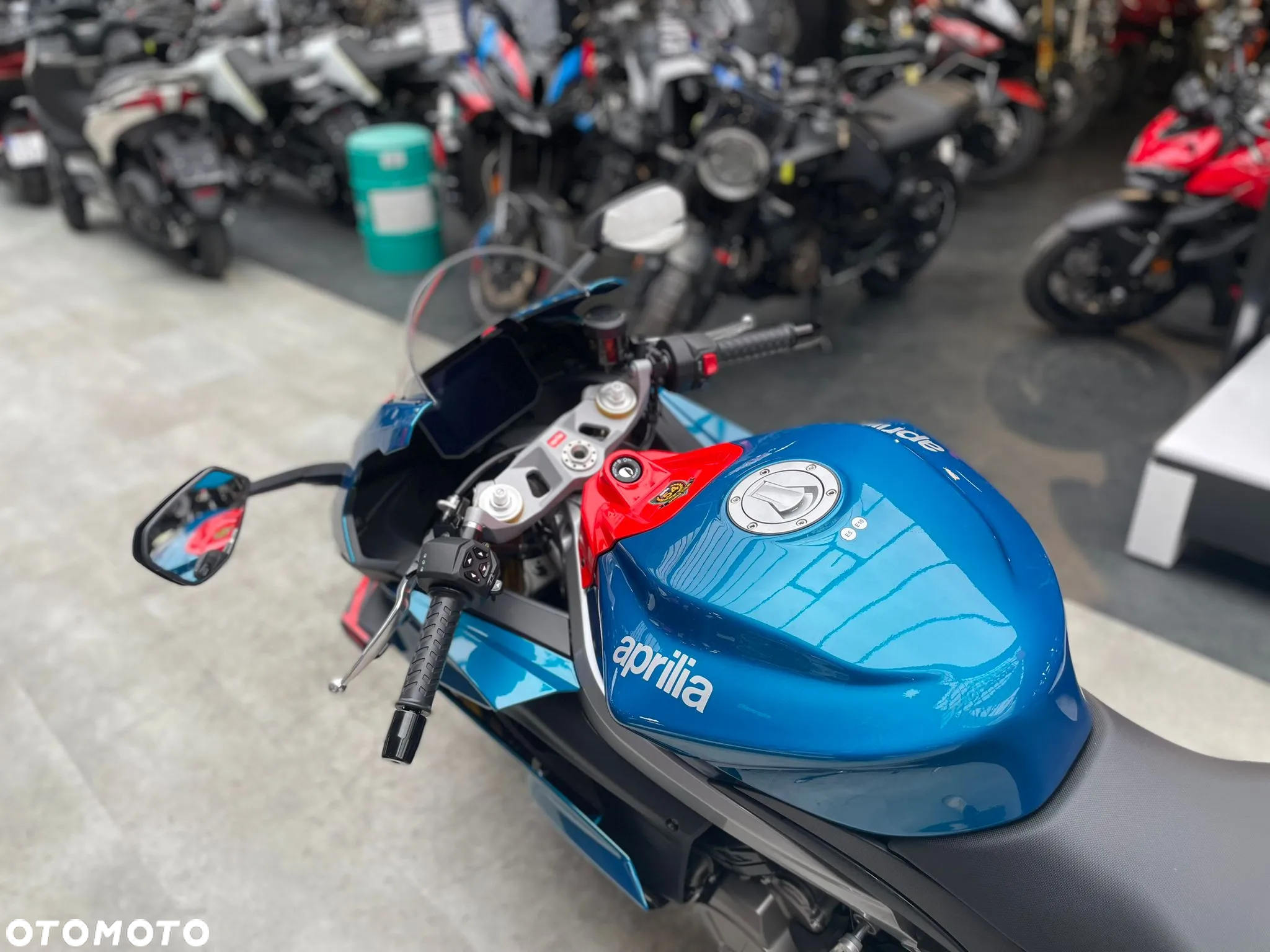 Aprilia RS - 8