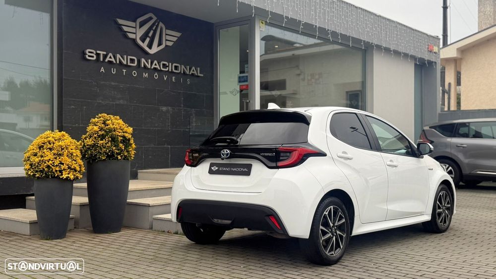 Toyota Yaris 1.5 HSD Comfort+P.Style - 3