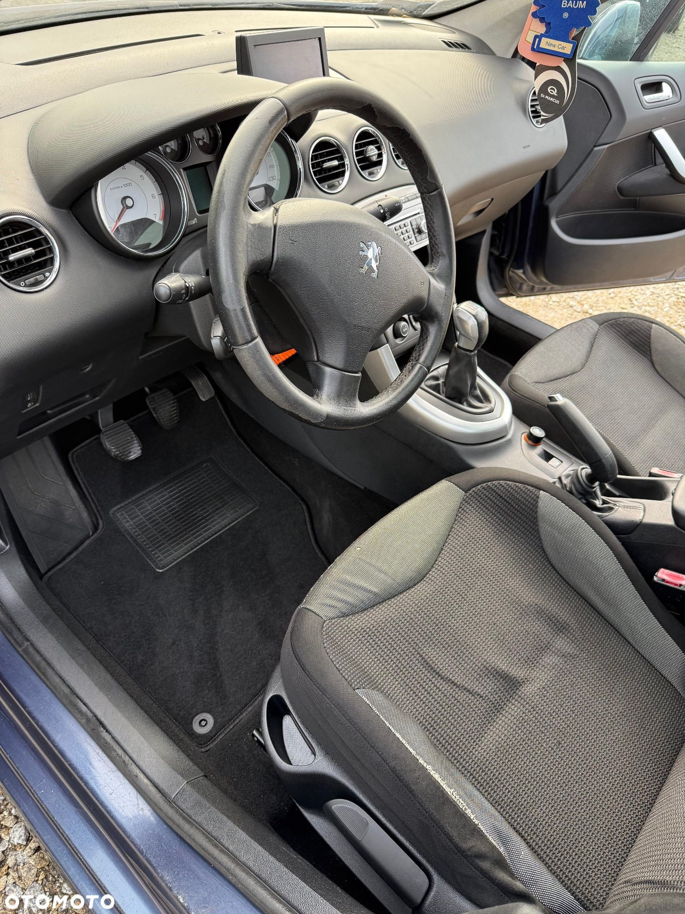 Peugeot 308 1.6 Premium Plus - 9