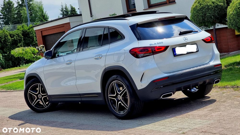 Mercedes-Benz GLA 200 AMG Line - 12