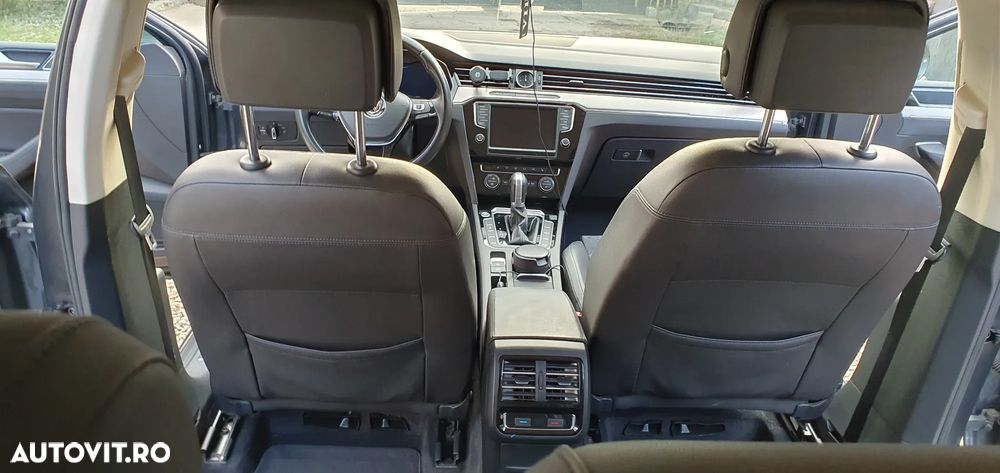 Volkswagen Passat 1.6 TDI (BlueMotion Technology) DSG Comfortline - 11