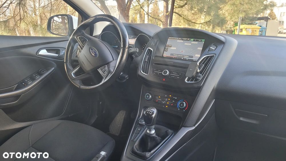 Ford Focus 2.0 TDCi Titanium ASS - 33