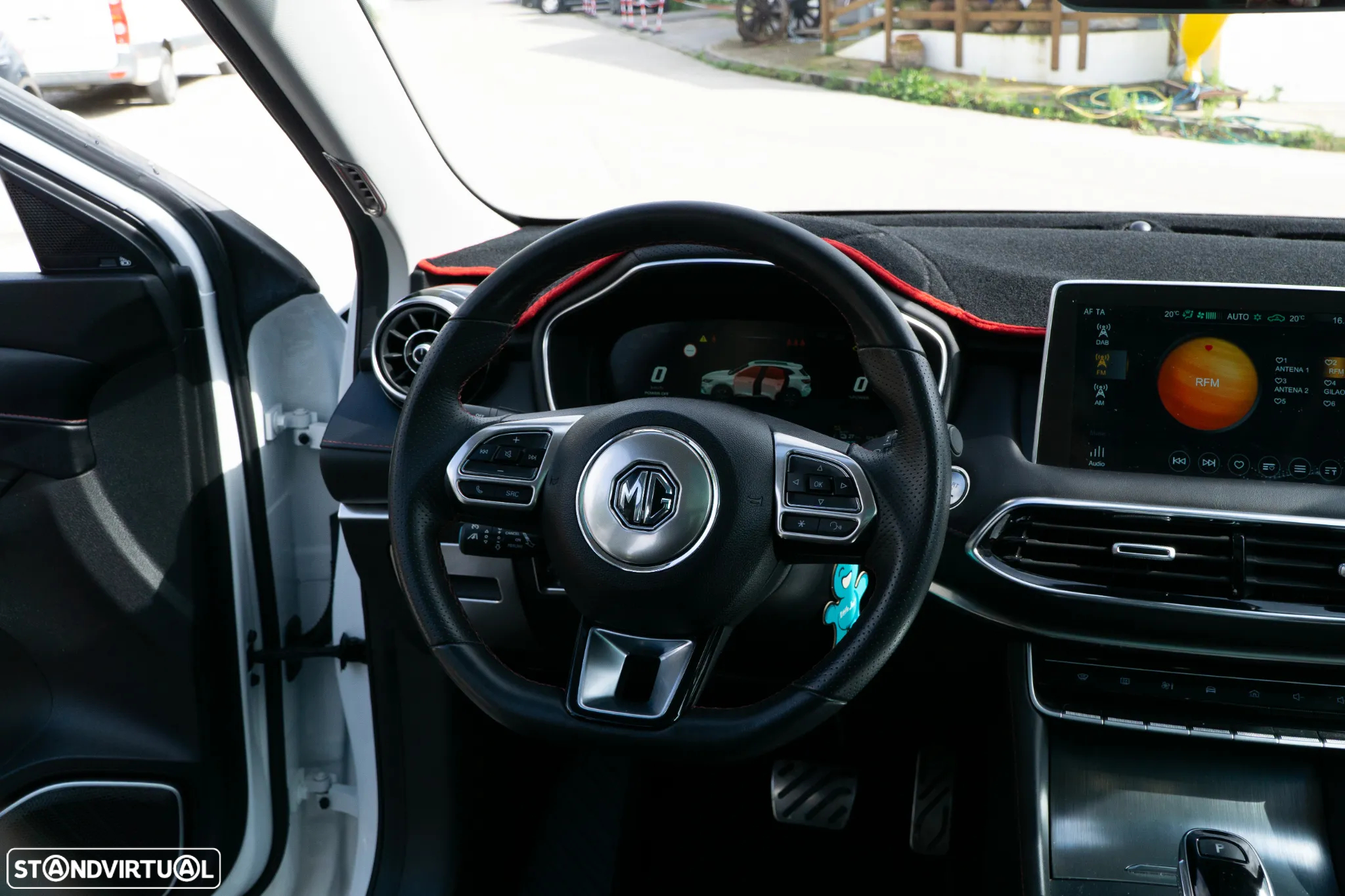 MG EHS 1.5 T-GDI Plug-in Hybrid Luxury - 7
