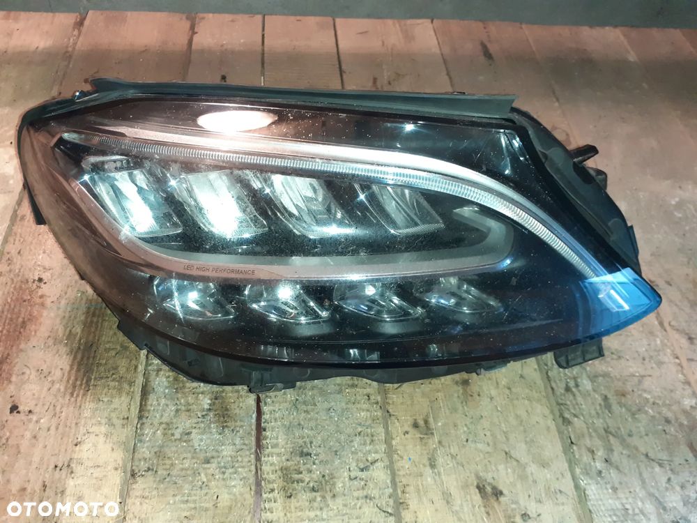 Mercedes C W205 Lampa Przednia Prawa Performance