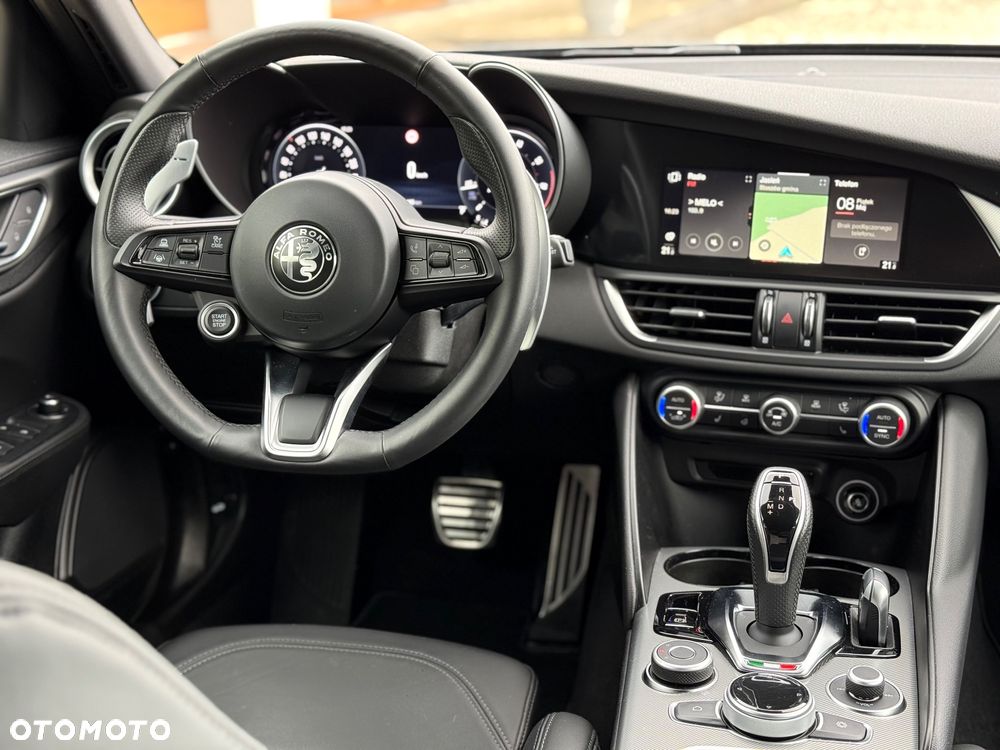 Alfa Romeo Giulia 2.0 Turbo Veloce Q4 - 18