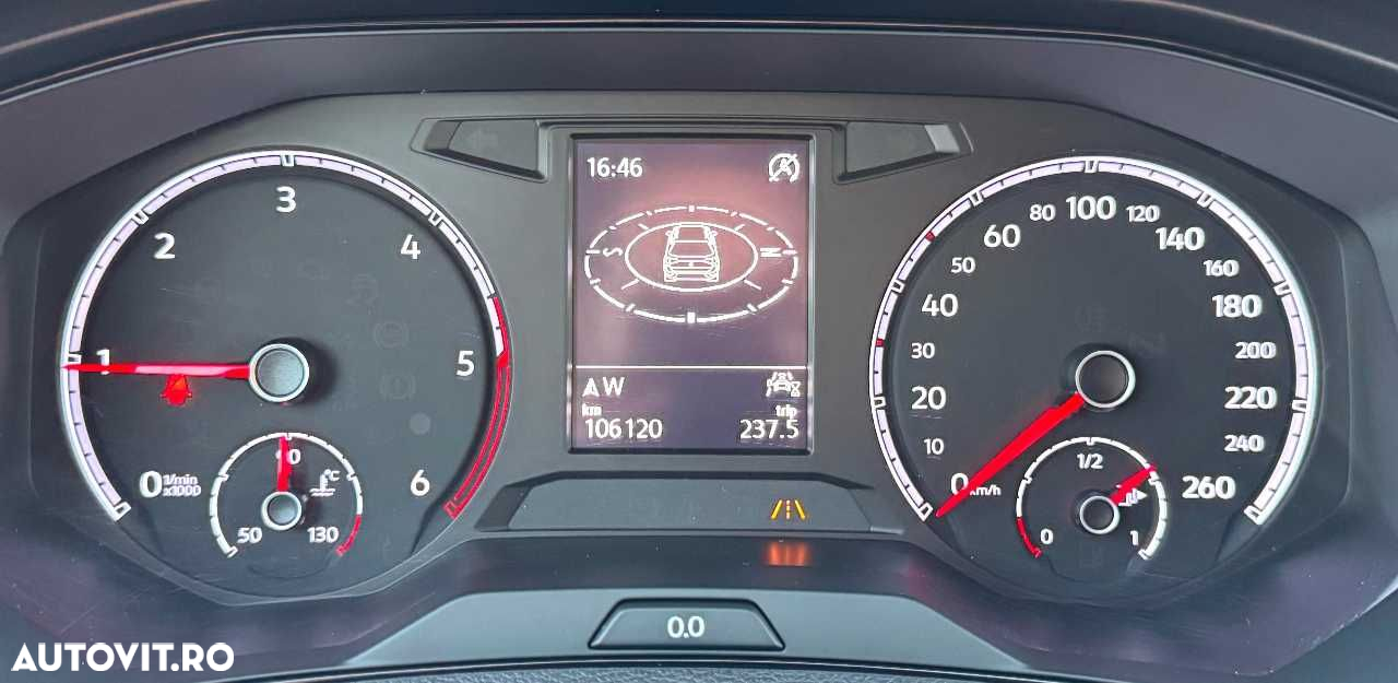 Volkswagen T-ROC 1.6 TDI Design - 23