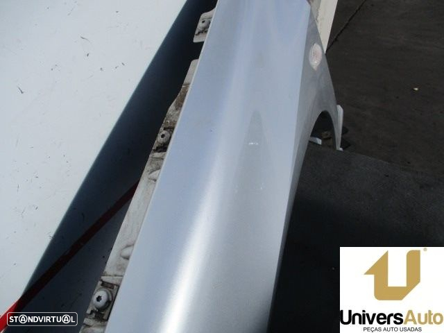 GUARDA-LAMAS FRONTAL ESQUERDO PEUGEOT 307 CC 2004 - - 4
