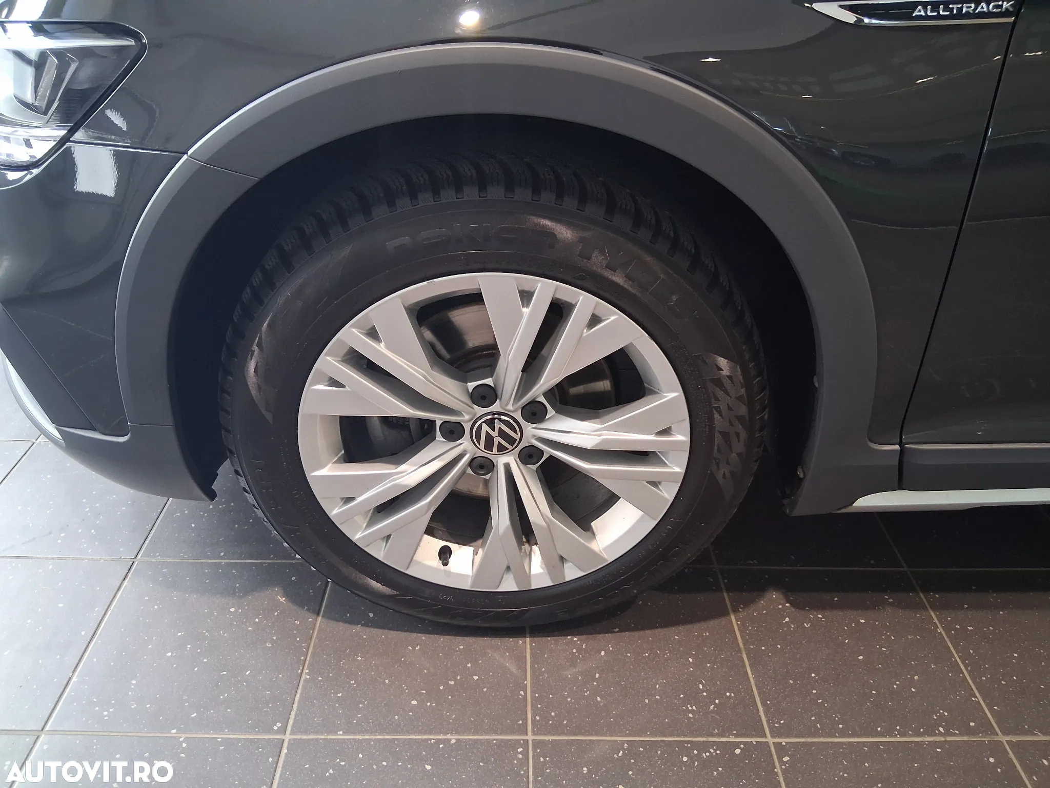 Volkswagen Passat Variant 2.0 TDI 4Mot DSG Highline - 6