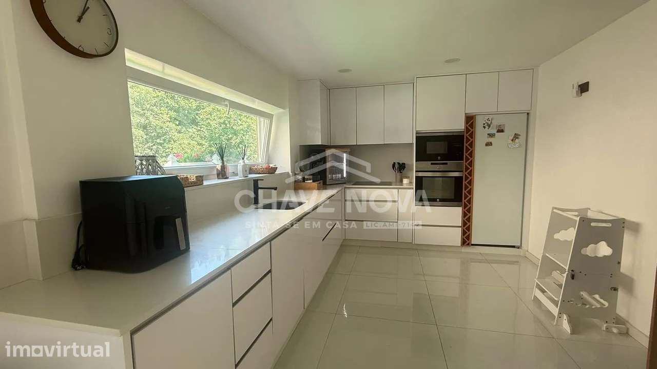 Moradia Bifamiliar  com terraço e garagem T3+T1 em Gondomar - Grande imagem: 2/29