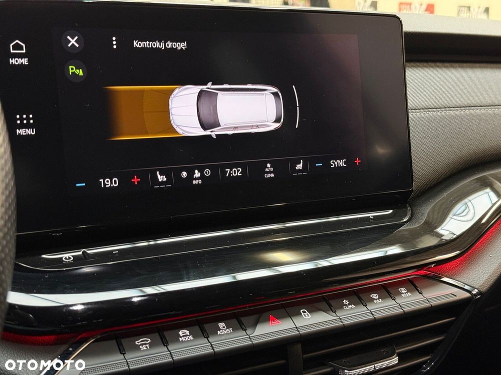 Skoda Octavia 2.0 TDI Sportline DSG - 34