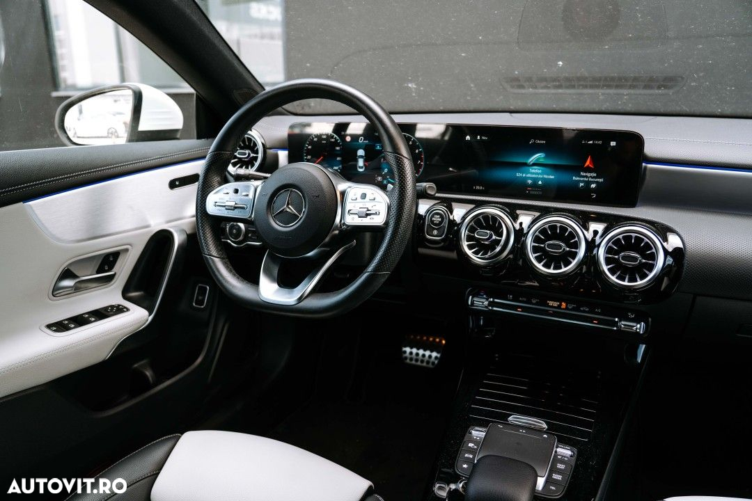 Mercedes-Benz CLA - 24