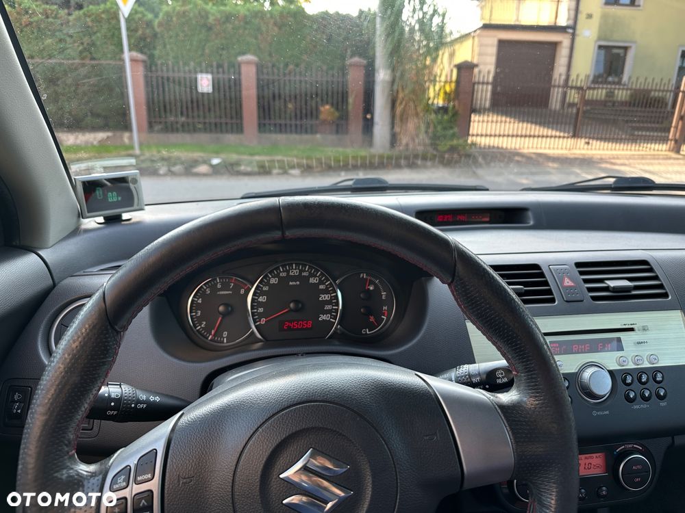 Suzuki Swift 1.6 Sport - 6
