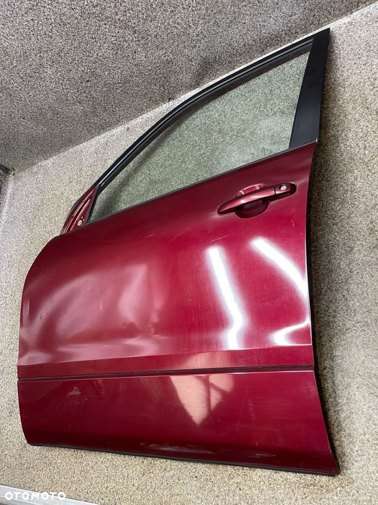 Drzwi lewy przod przednie listwa szyba ZY8 C13 Suzuki Grand Vitara 2 II - 7