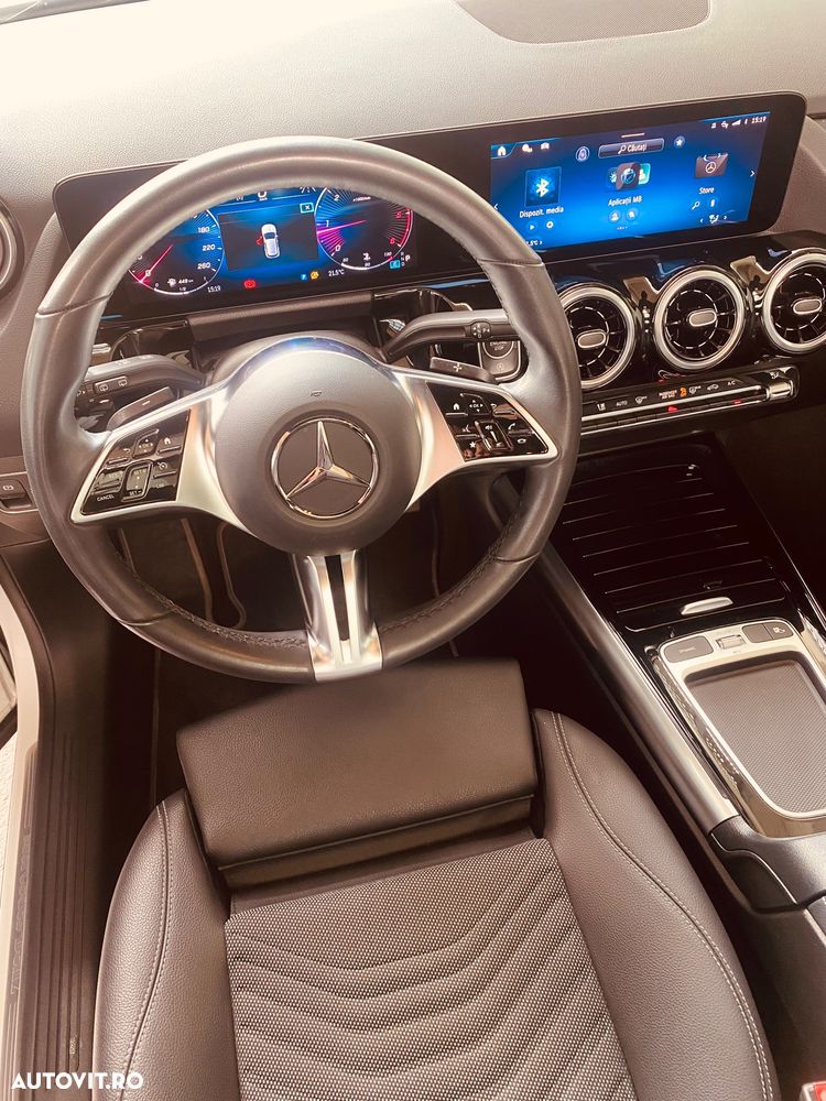 Mercedes-Benz GLA - 14