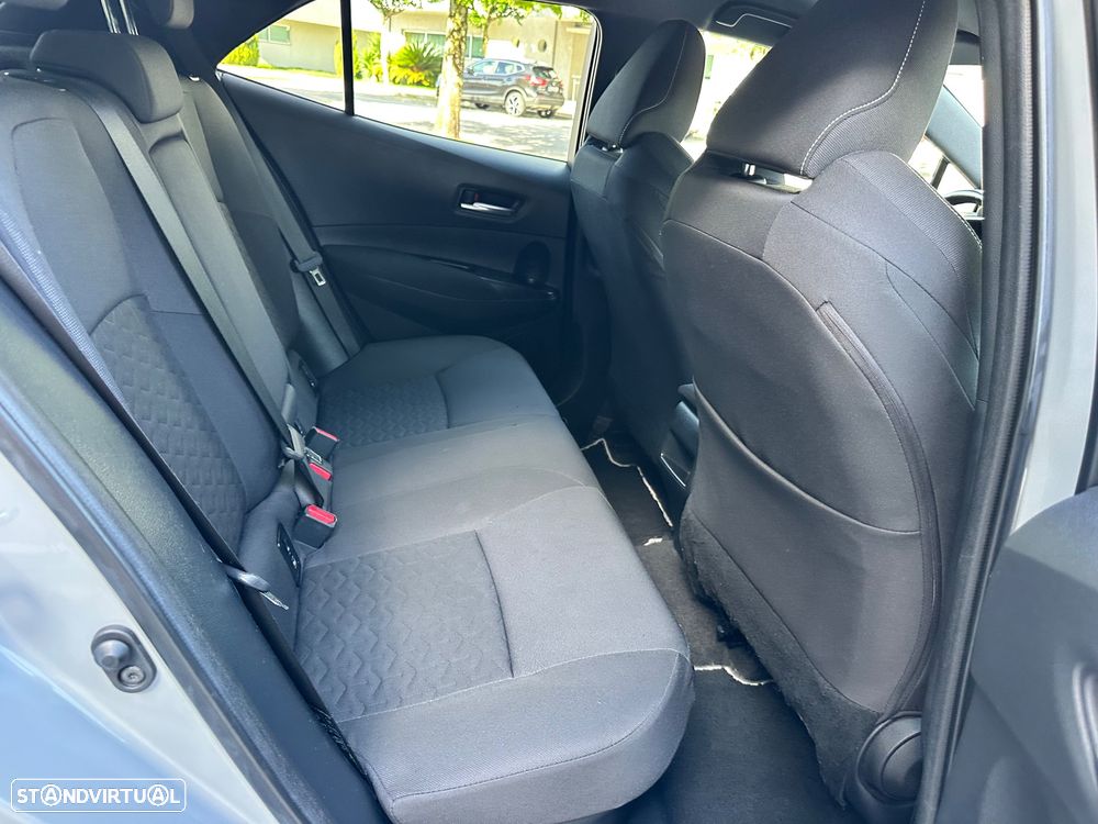 Toyota Corolla 1.8 Hybrid Square Collection - 43