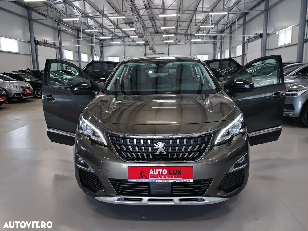 Peugeot 3008 1.2 PureTech S&S EAT8 Allure - 14